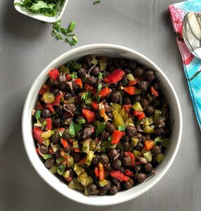 Siyah Nohut Salatası Tarifi 9